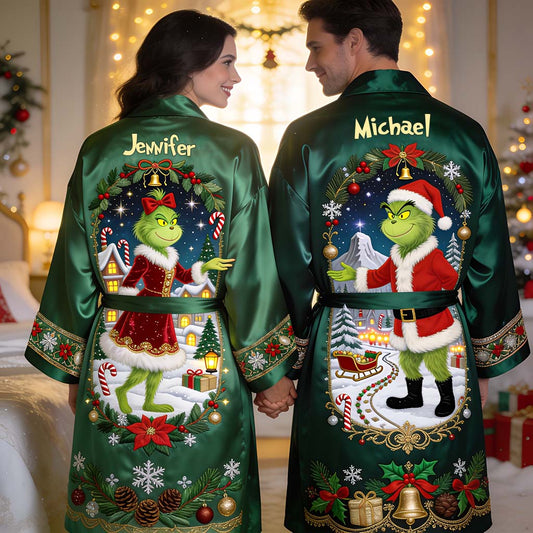 Merry Christmas - Green Couple - Personalized Stole Christmas Satin Robe
