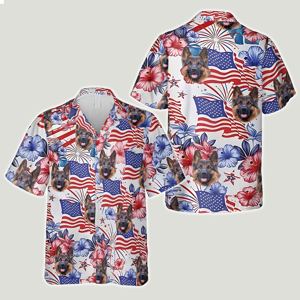 Chemise hawaïenne personnalisée pour chien et short pour homme « Chien patriotique » - Modèles patriotiques