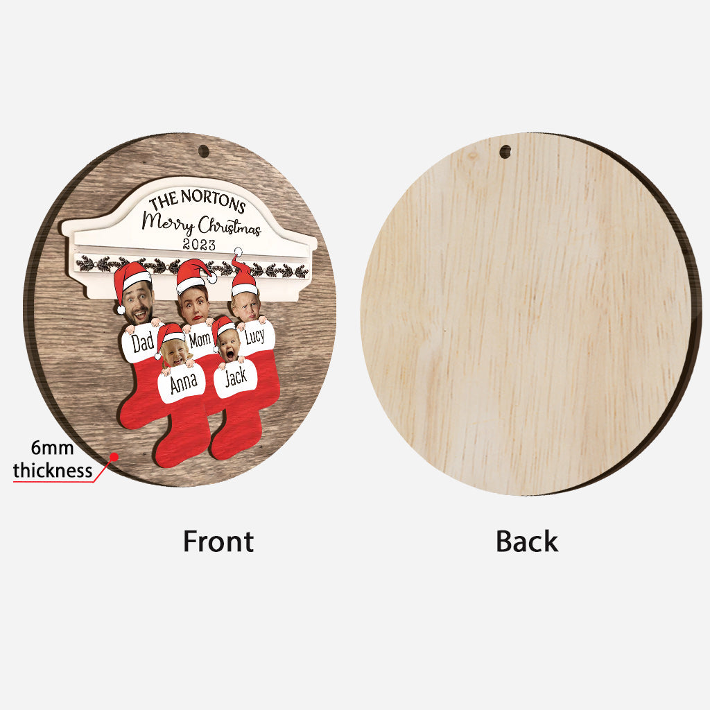 Sapin de Noël avec nom de famille et plusieurs couleurs - Ornement en bois personnalisé avec le nom de famille