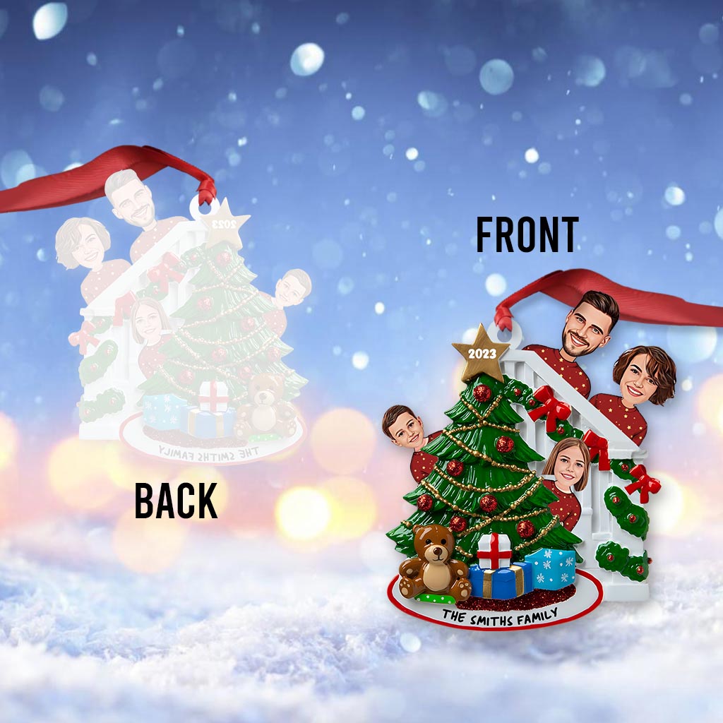 Famille de dessin animé dans un escalier - Ornement familial personnalisé