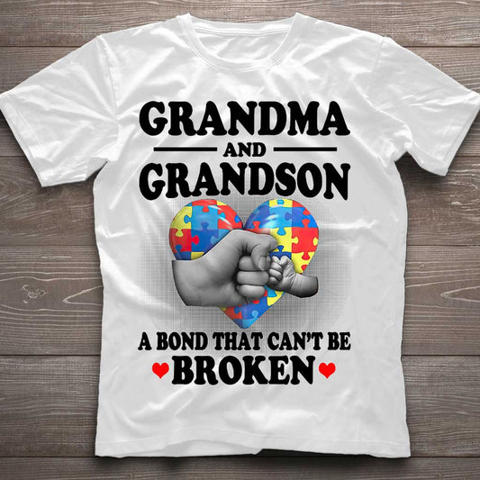 T-shirt et sweat à capuche « Grand-mère et petit-fils » pour la sensibilisation à l'autisme (06/2021)