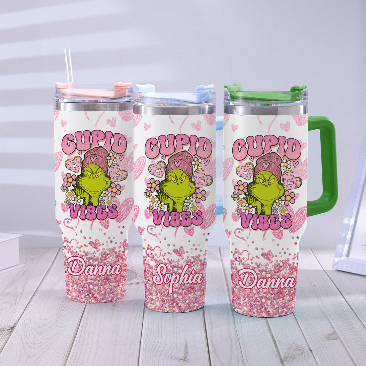 Cupid Vibes - Gobelet de Noël personnalisé avec anse, motif étole